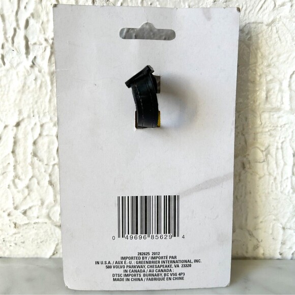 On the Go Luggage Tag Rubber Pineapple Travel Bag ID Tag - Picture 4 of 4